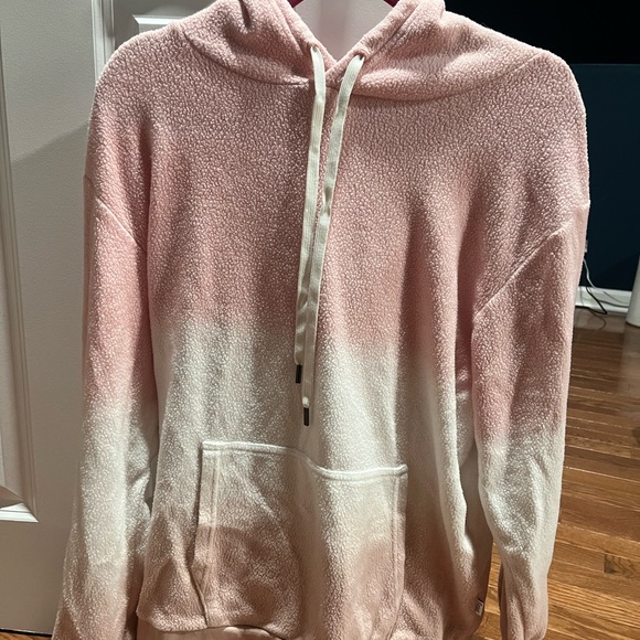 Feat Sweatshirt and Shorts Set - Picture 6 of 8